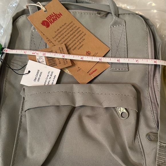 Fjallraven Kånken Backpack in Gray - Picture 5 of 5